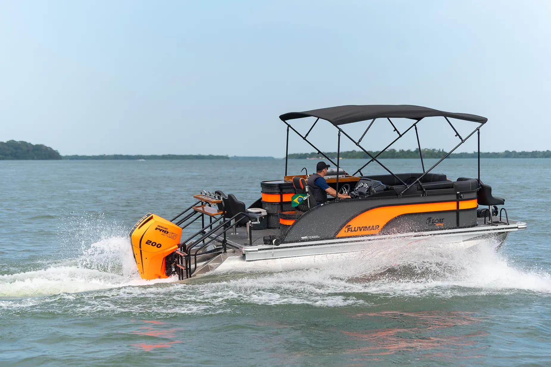 Pontón Fluvimar F-Boat navegando