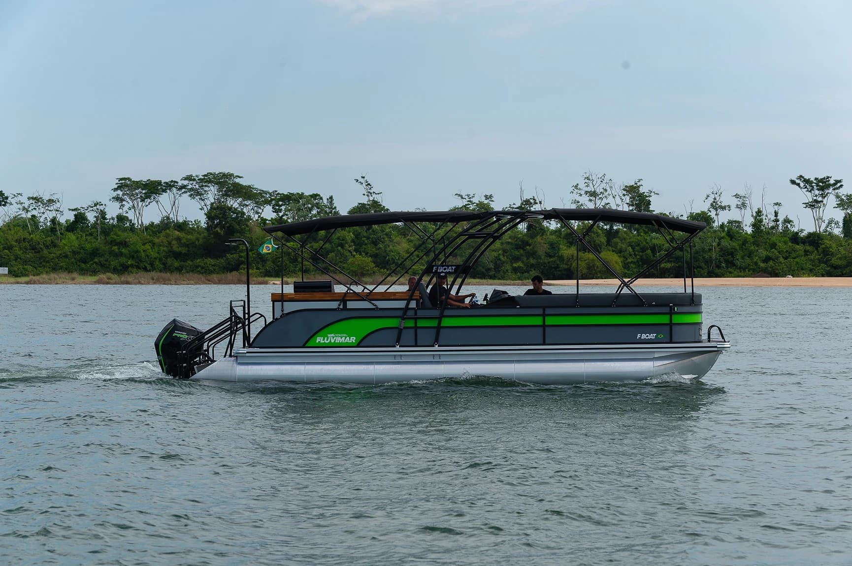 Pontón Fluvimar F-Boat 9500 navegando